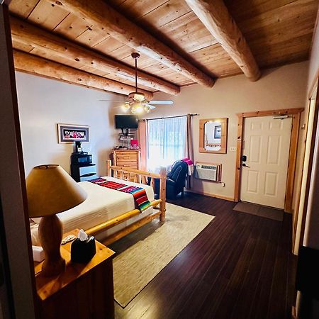 Adobe Rose Boutique Inn アーテジア エクステリア 写真