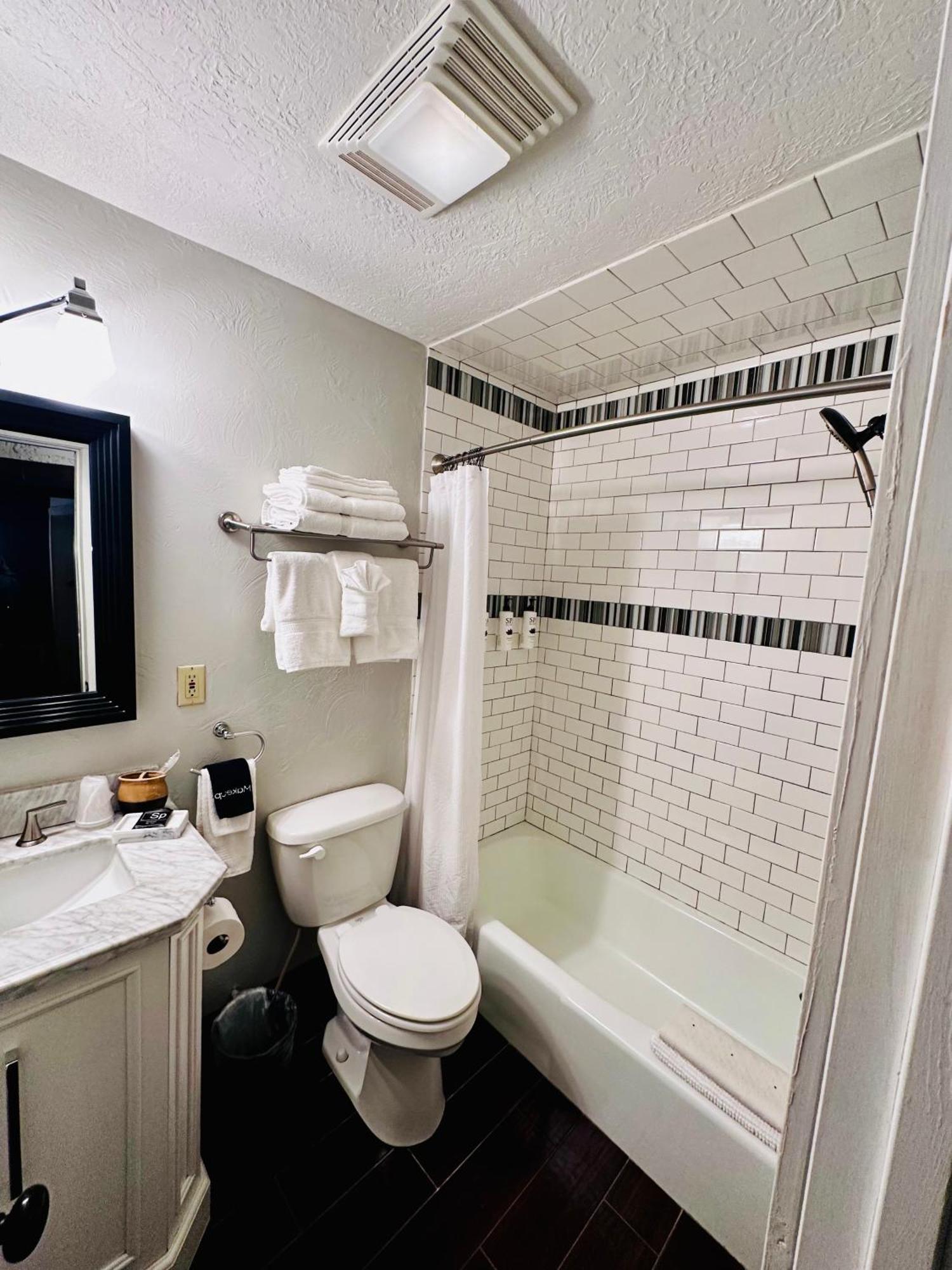 Adobe Rose Boutique Inn アーテジア エクステリア 写真