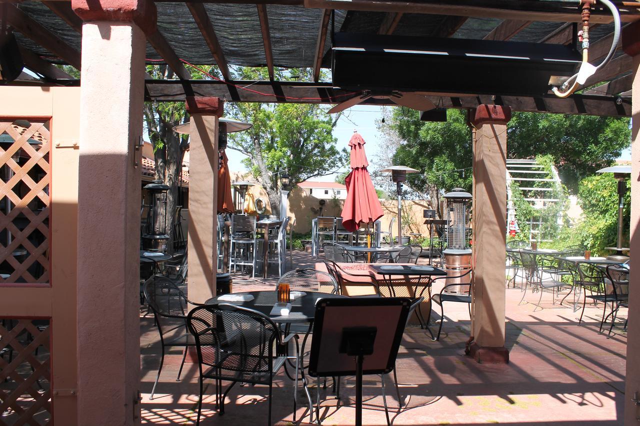 Adobe Rose Boutique Inn アーテジア エクステリア 写真